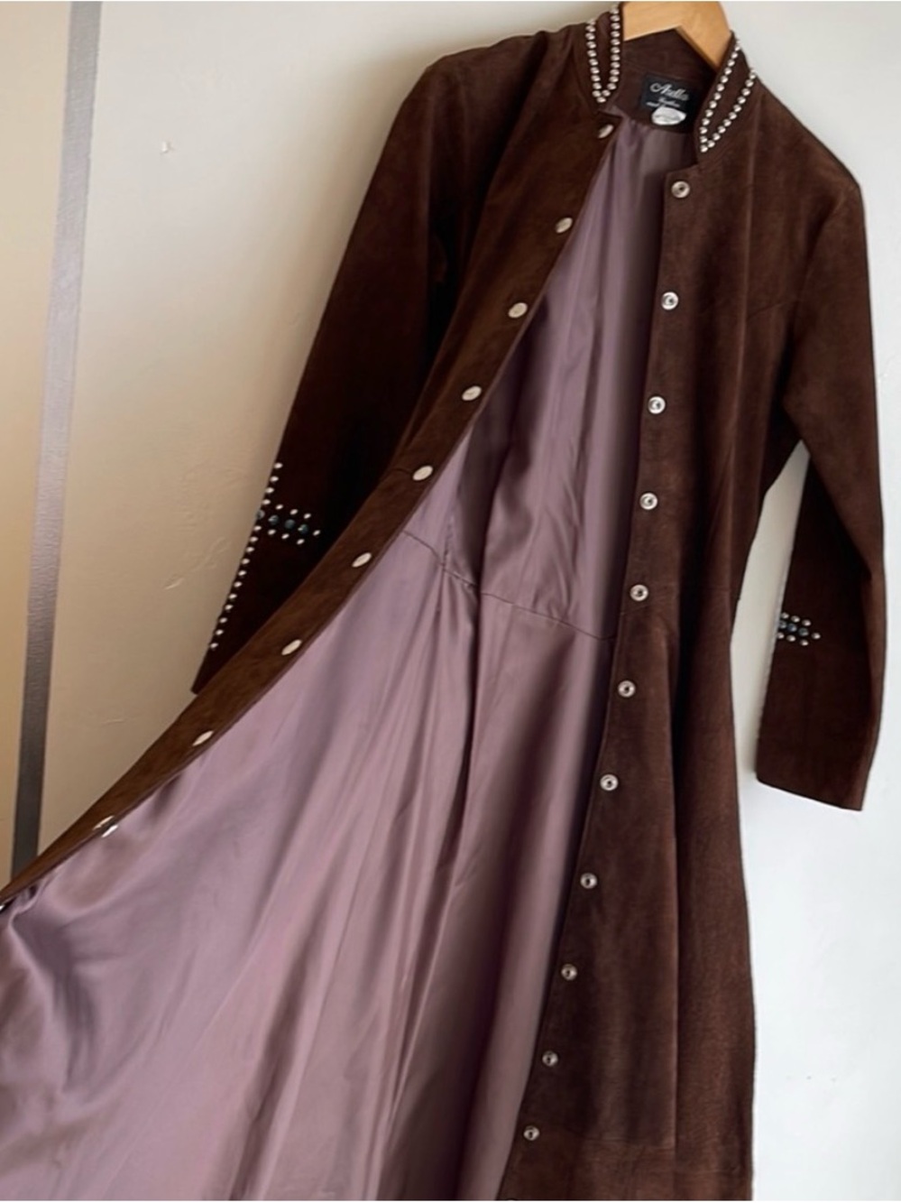 Stunning Exquisite Vintage Brown Suede Leather Jacket with Studded Details 🌟 - Picture 5 of 12